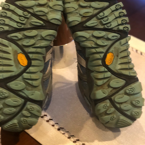 Merrell Women Lt.Blue/Gray Low Top Hiking Walking Shoe 7 - Picture 4 of 4